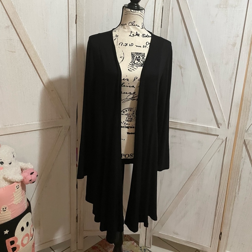TORRID SUPERSOFT DRAPE FRONT CARDIGAN EUC 1X